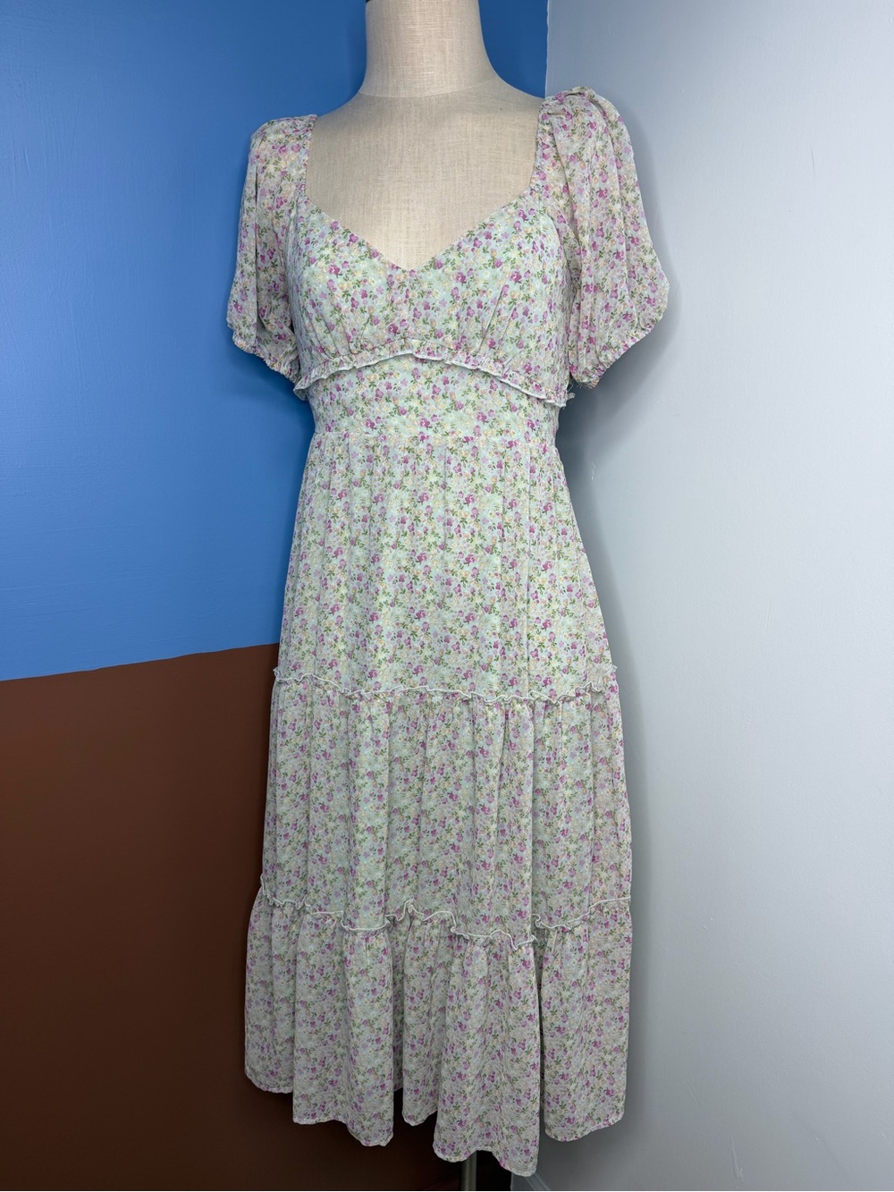 Altar’d State Floral Tiered Tie Back Midi Dress Size Medium